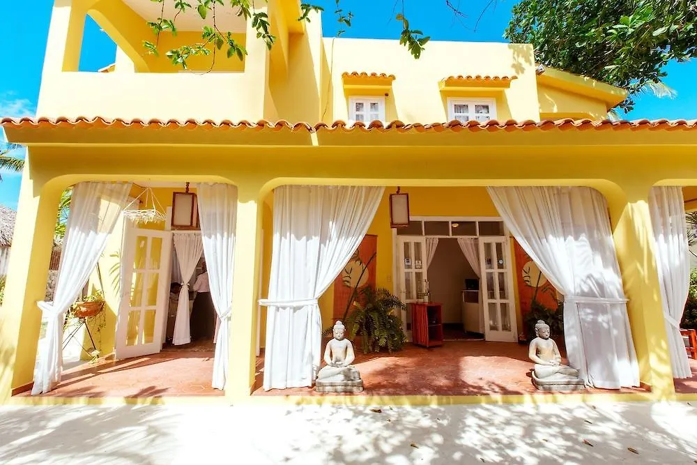 Tropicana Suites Deluxe Beach Club & Pool Punta Cana